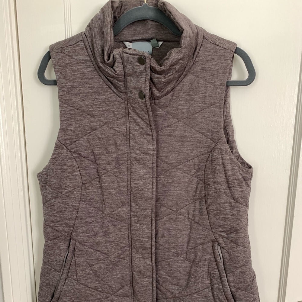 Athleta gray/light purple vest